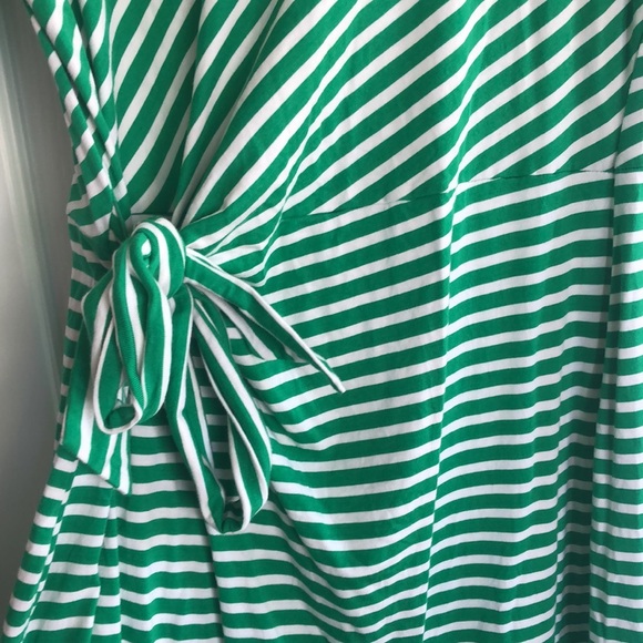 Striped green & white dress - Picture 4 of 4